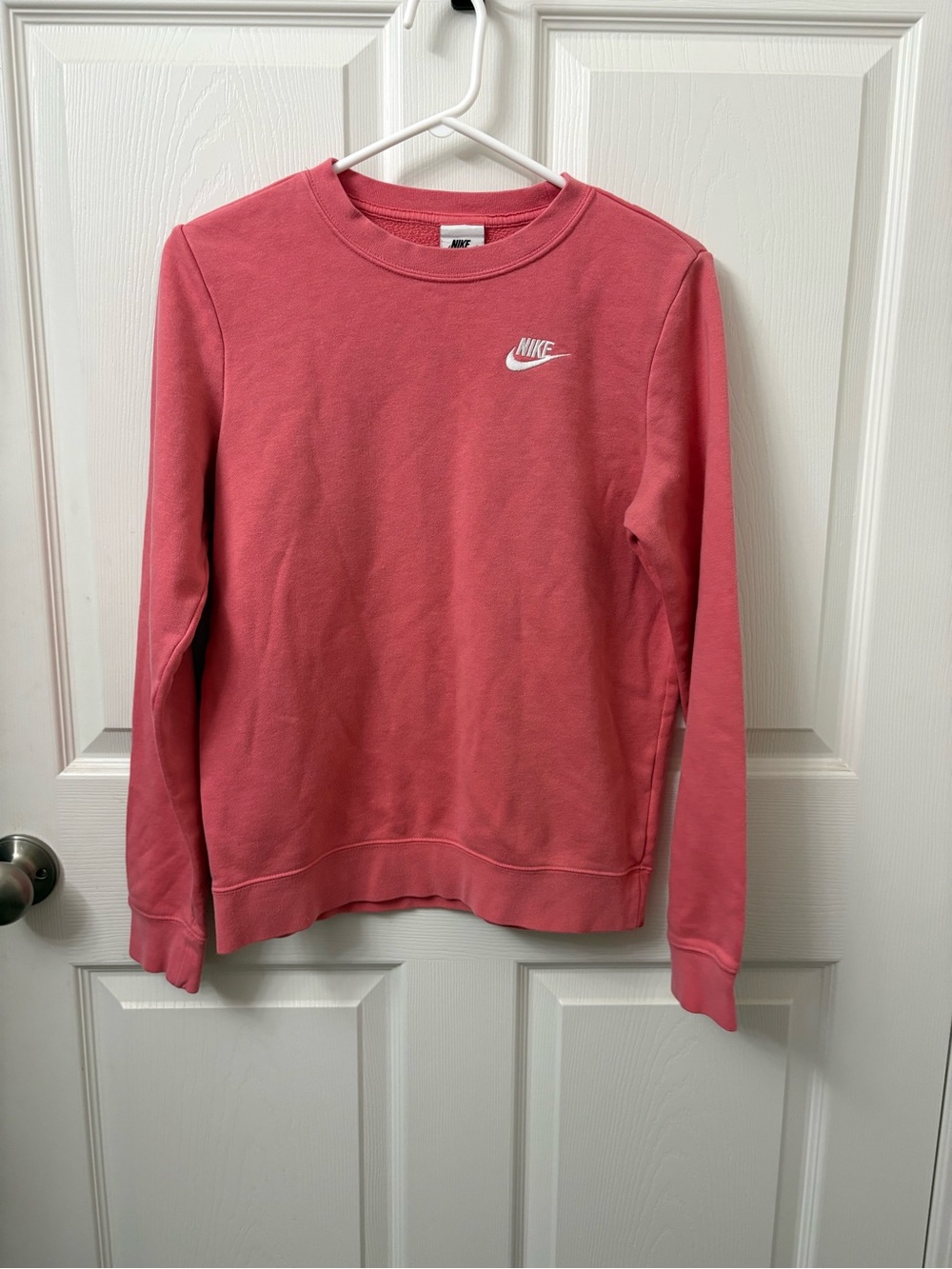 Nike Women's Pink Crewneck Sweatshirt